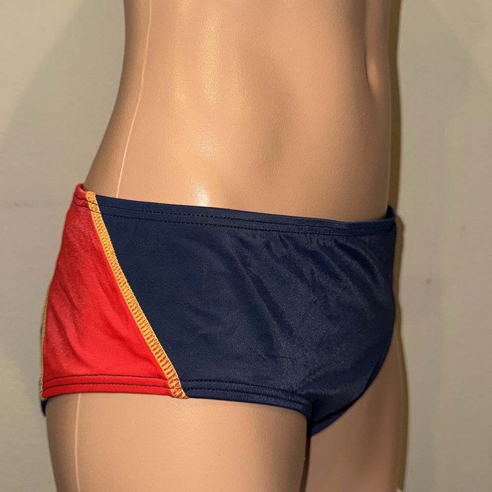NWT Tommy Hilfiger bikini bottom hipster size M